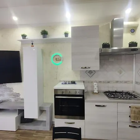 Apartment Robert's Sweet Station House A